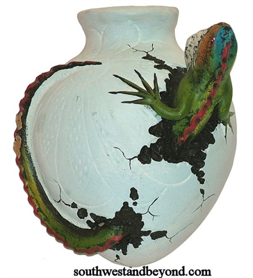 Wall Planter Painted Clay Lizard Pot.